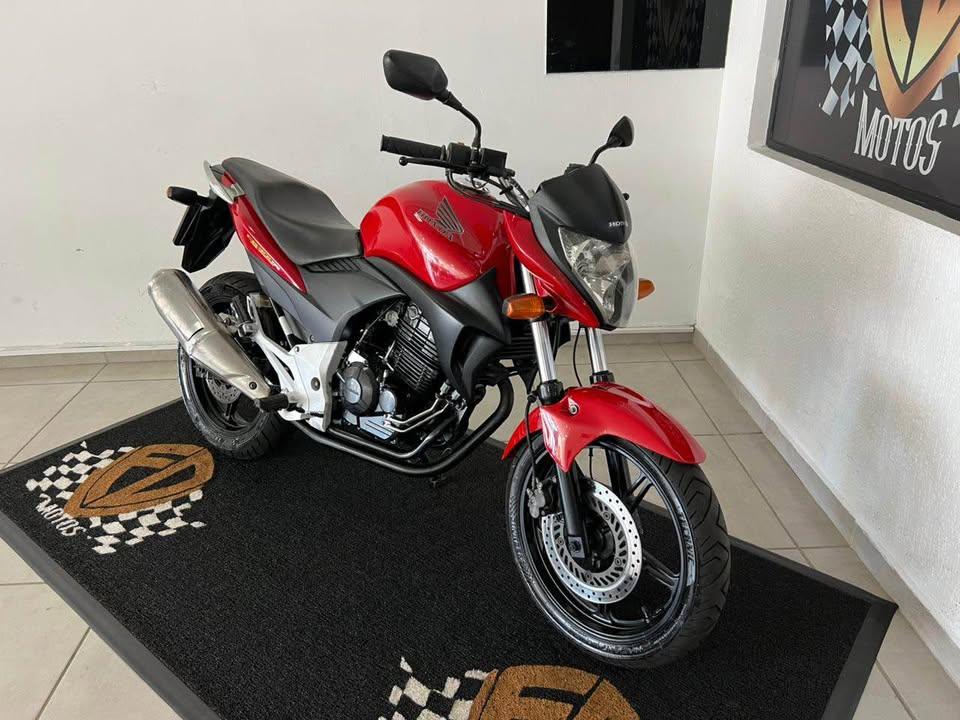 HONDA CB 300 R - Foto