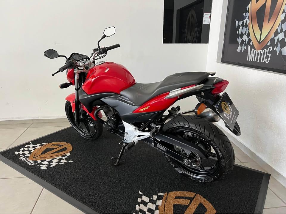 HONDA CB 300 R - Foto