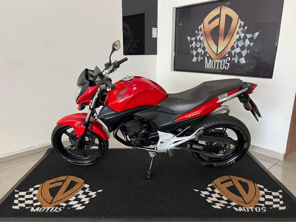 HONDA CB 300 R - Foto