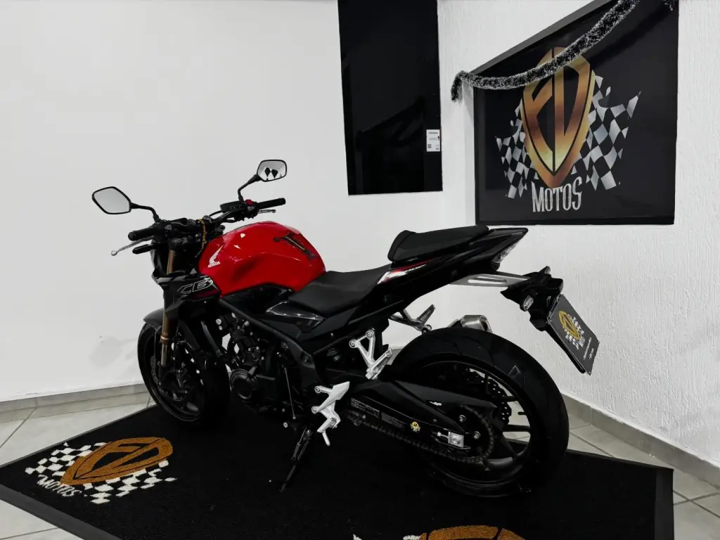 HONDA CB 500 F - Foto