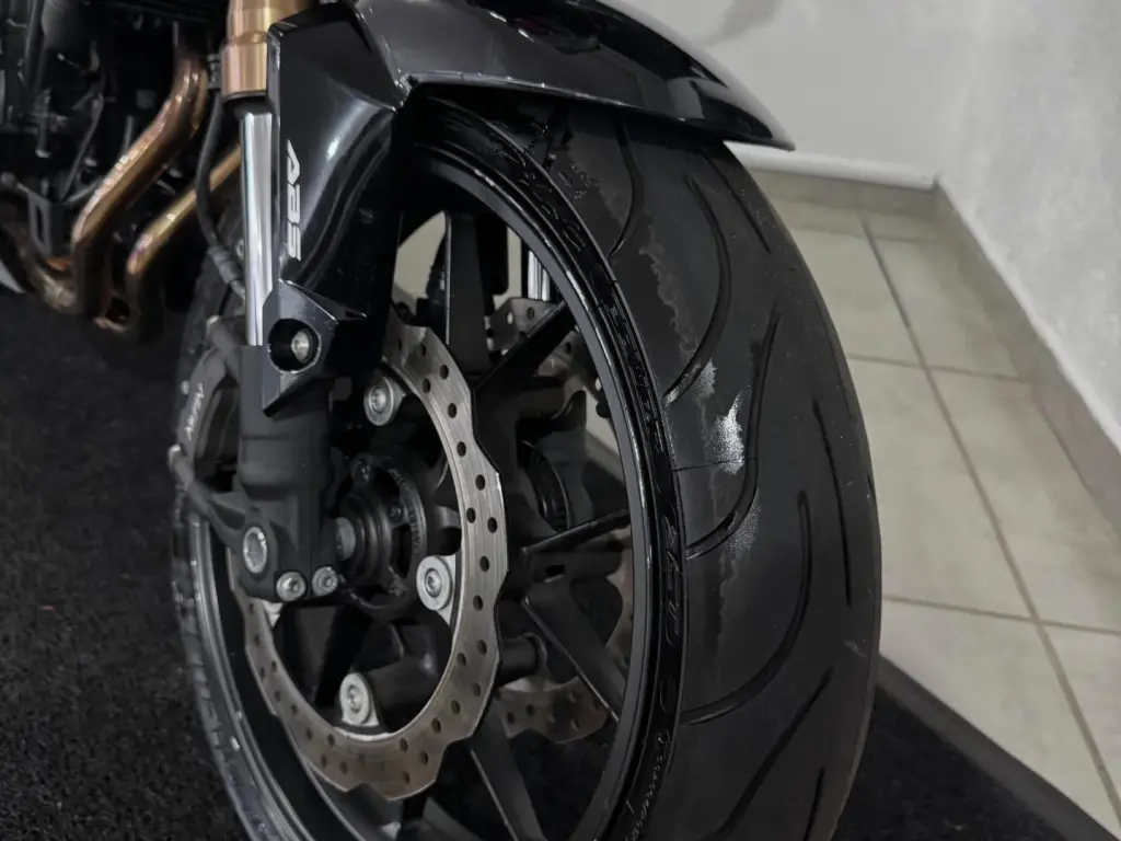 HONDA CB 500 F - Foto