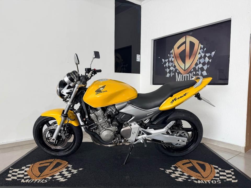 HONDA CB 600 F HORNET - Foto