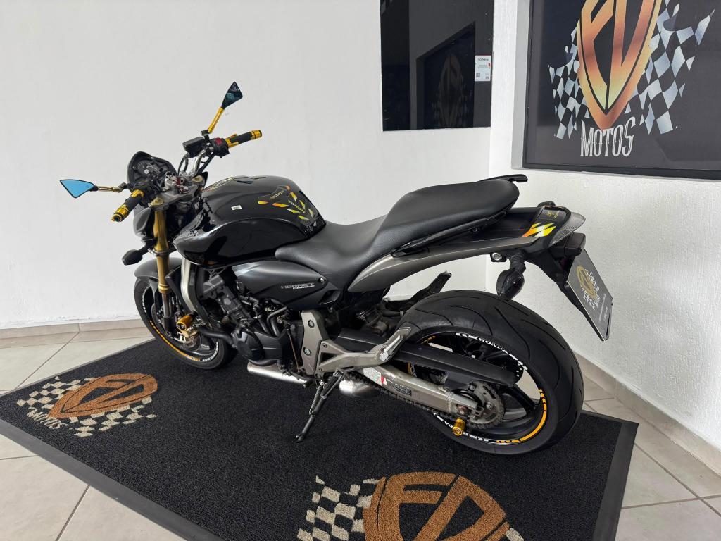 HONDA CB 600 F HORNET - Foto