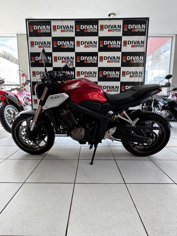 HONDA CB 650 R - Foto