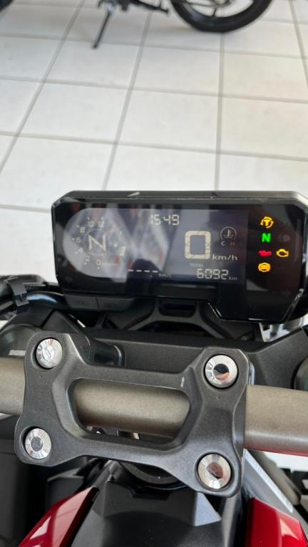 HONDA CB 650 R - Foto
