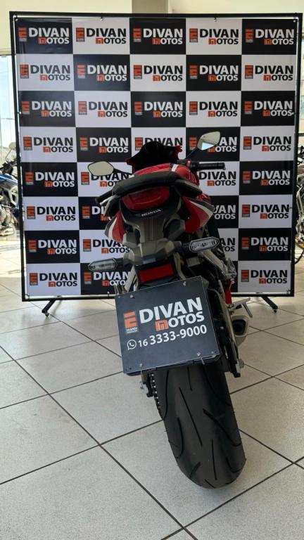 HONDA CBR 650 R - Foto