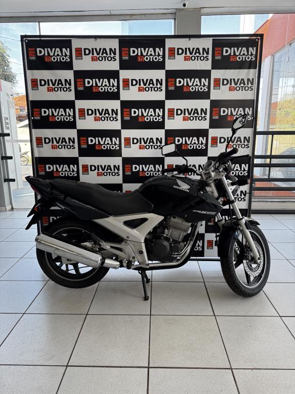 HONDA CBX Twister 250 - Foto