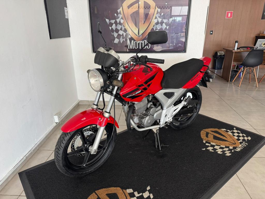 HONDA CBX Twister 250 - Foto