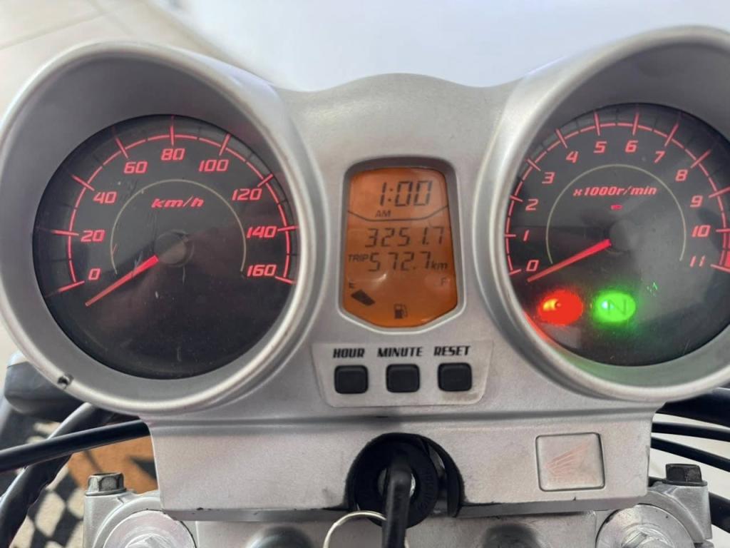 HONDA CBX Twister 250 - Foto
