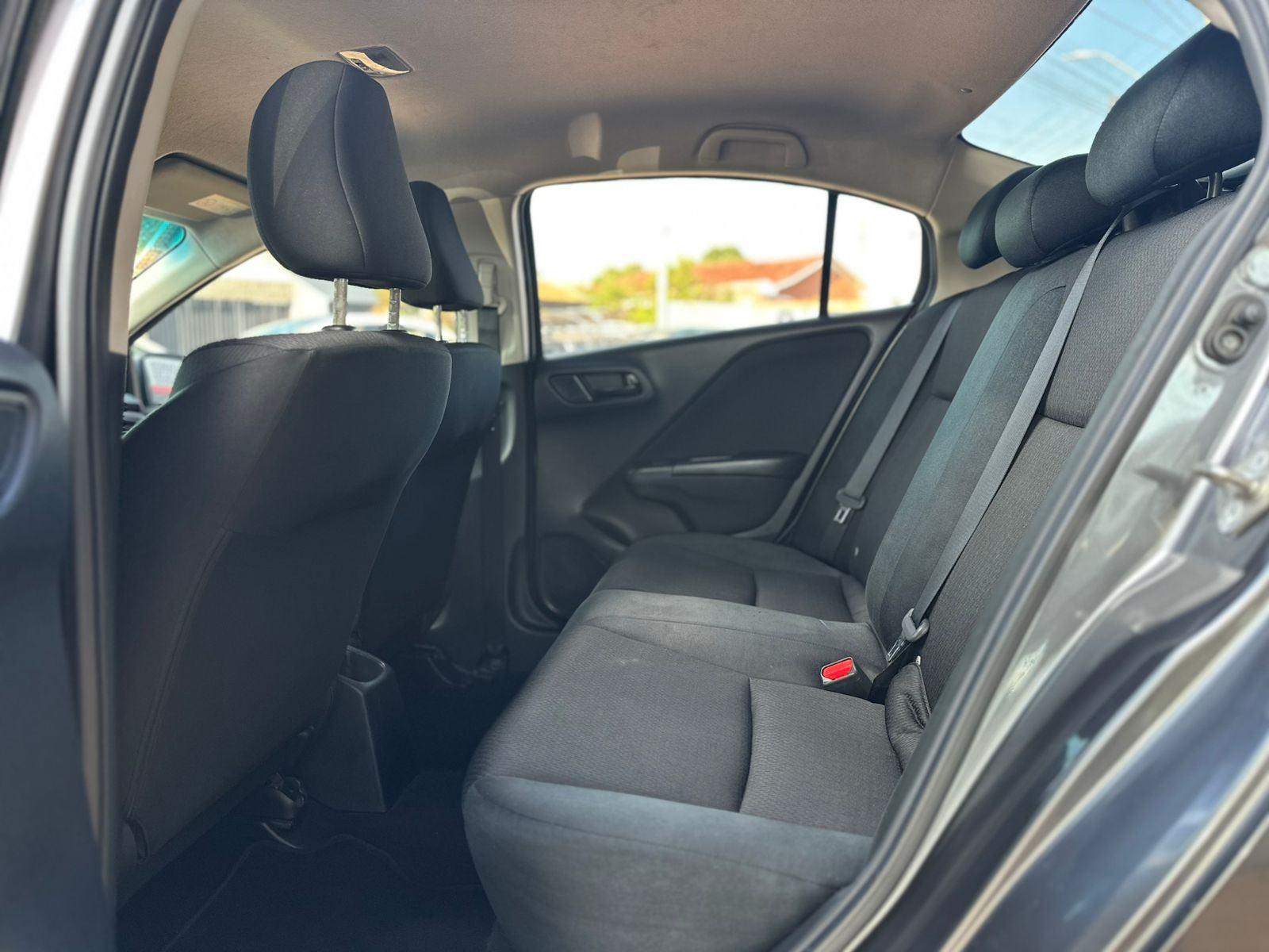 HONDA City Sedan - Foto