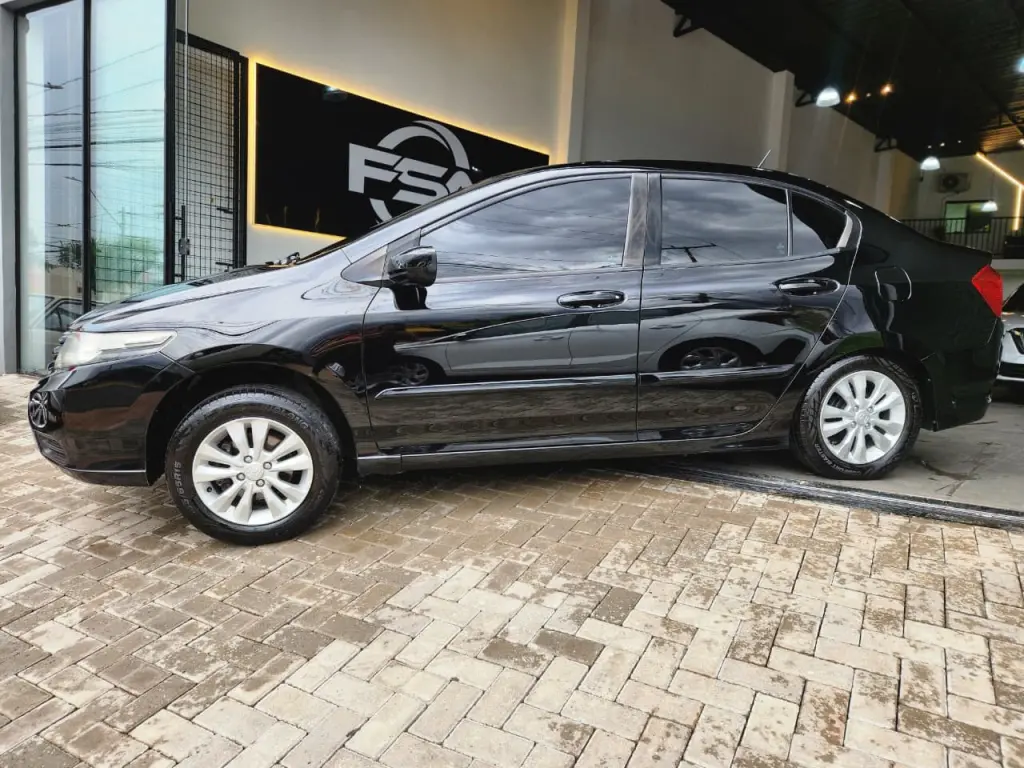 HONDA City Sedan - Foto