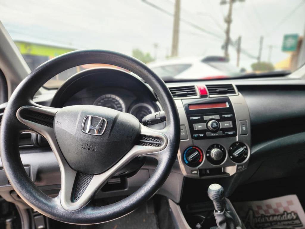 HONDA City Sedan - Foto