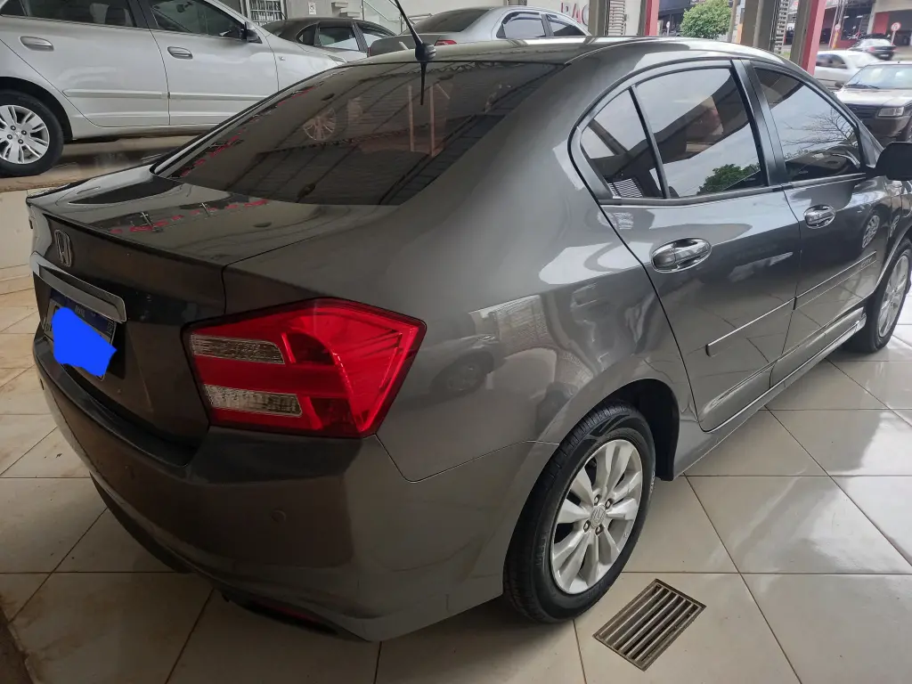 HONDA City Sedan - Foto