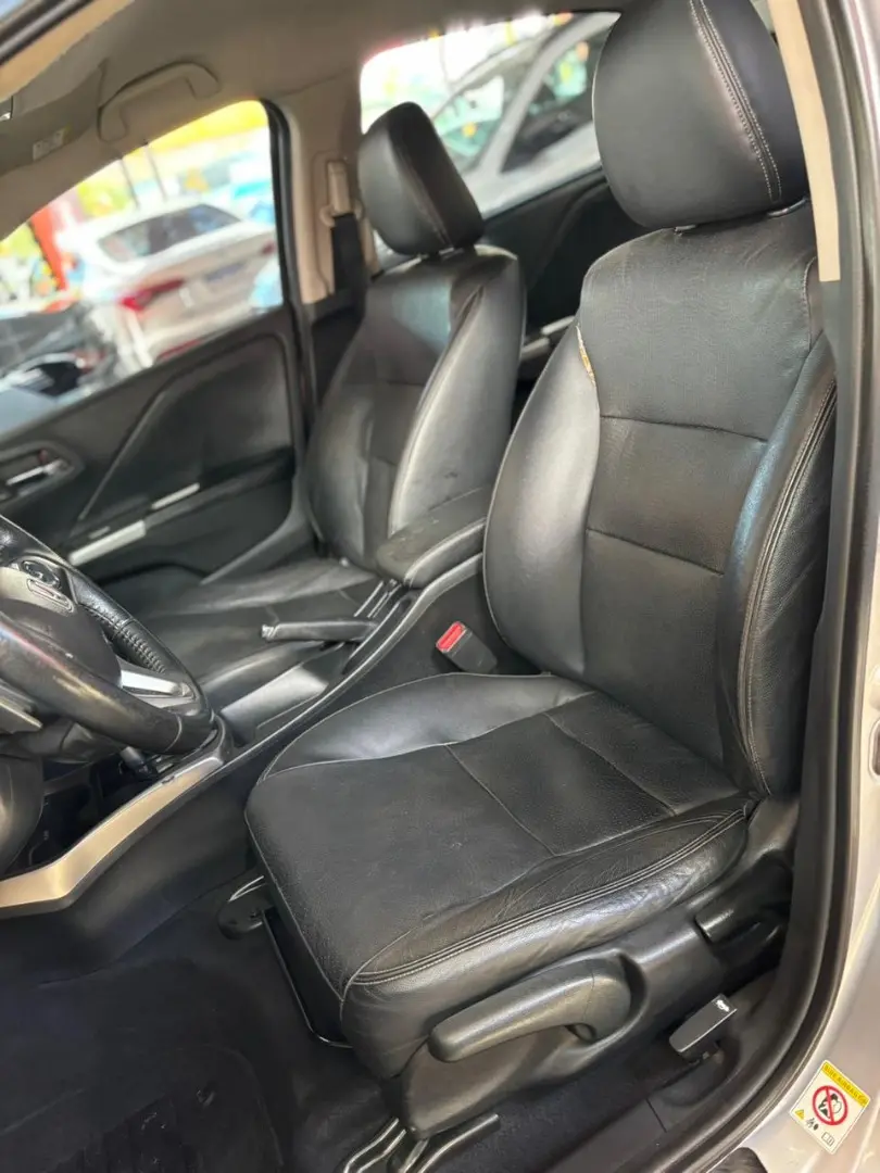 HONDA City Sedan - Foto