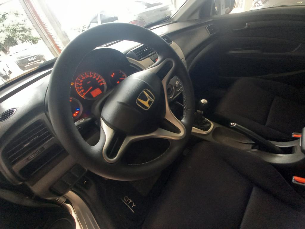 HONDA City Sedan - Foto