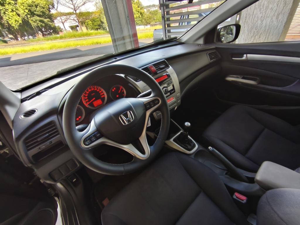 HONDA City Sedan - Foto