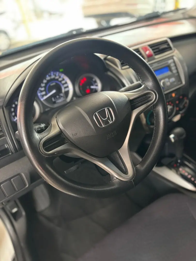 HONDA City Sedan - Foto