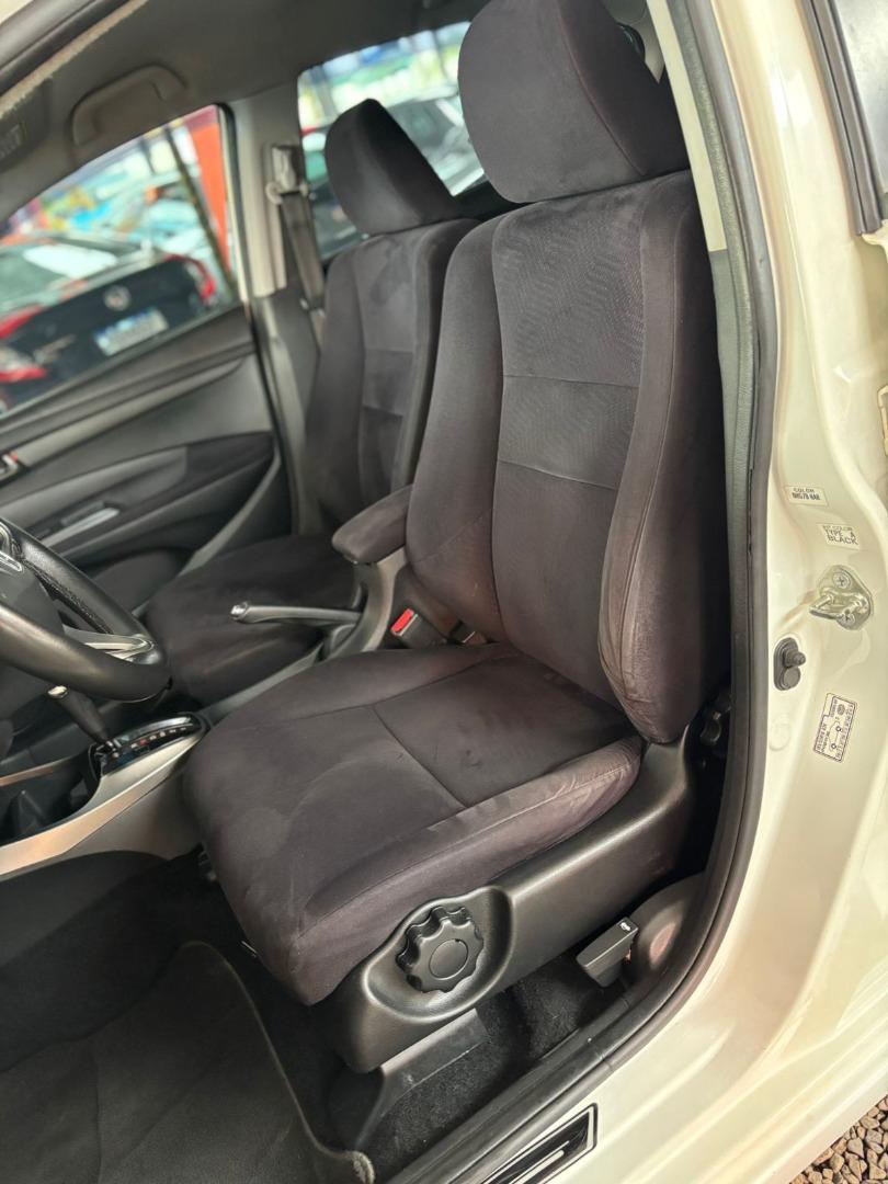 HONDA City Sedan - Foto