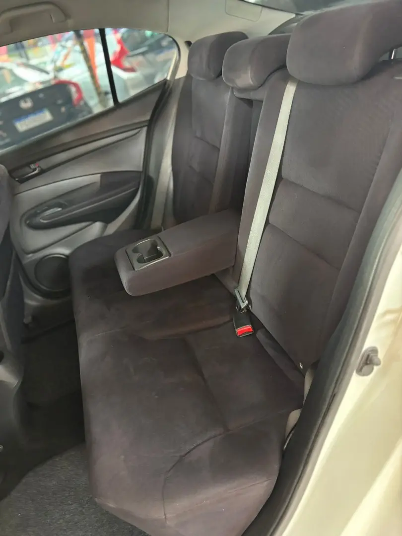 HONDA City Sedan - Foto