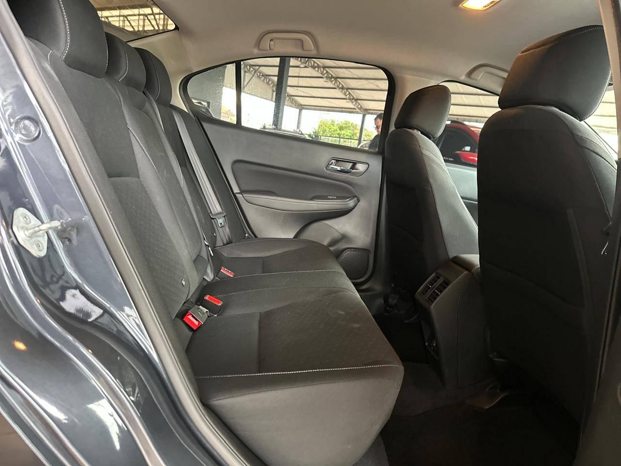 HONDA City Sedan - Foto