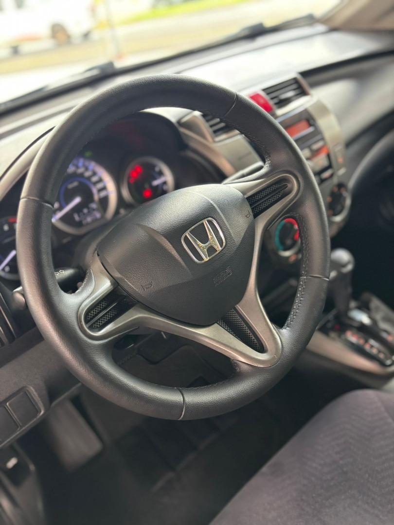 HONDA City Sedan - Foto