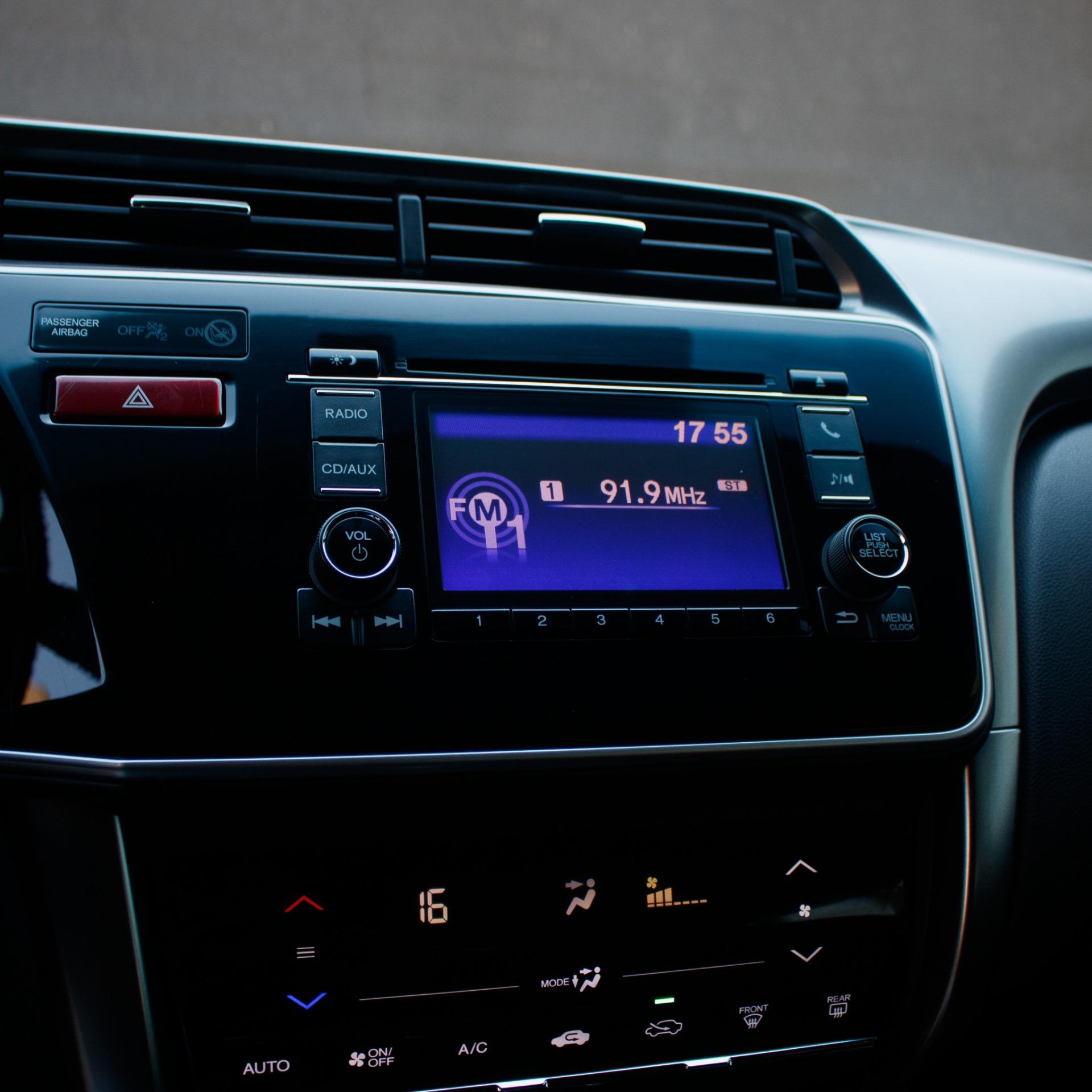 HONDA City Sedan - Foto