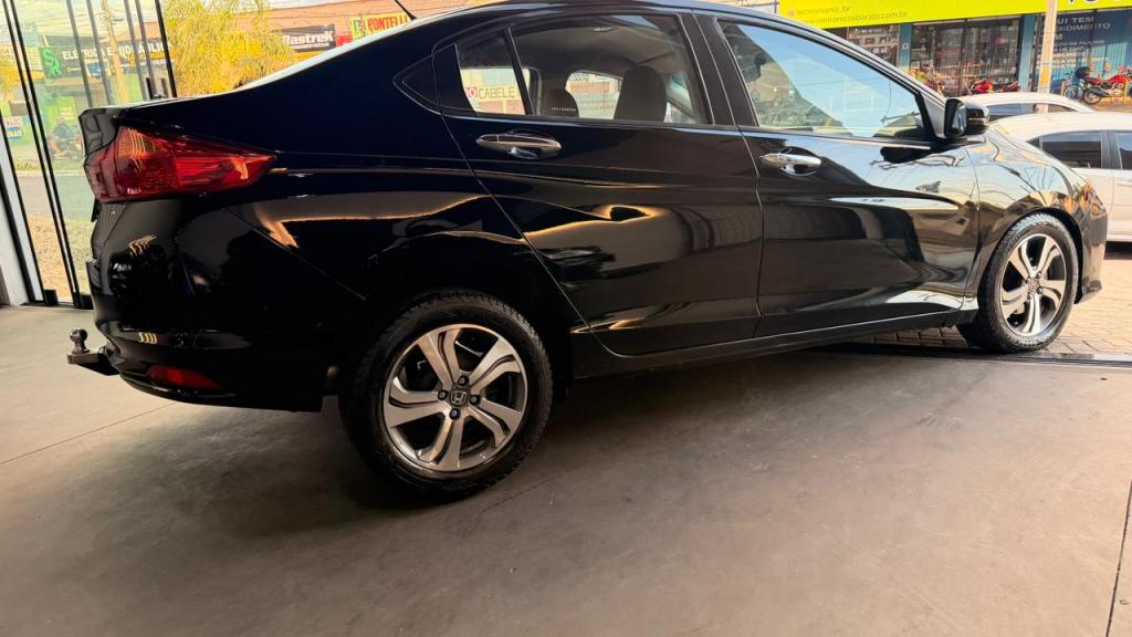 HONDA City Sedan - Foto