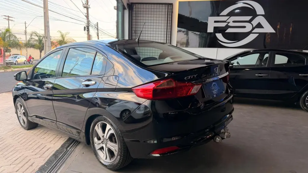 HONDA City Sedan - Foto