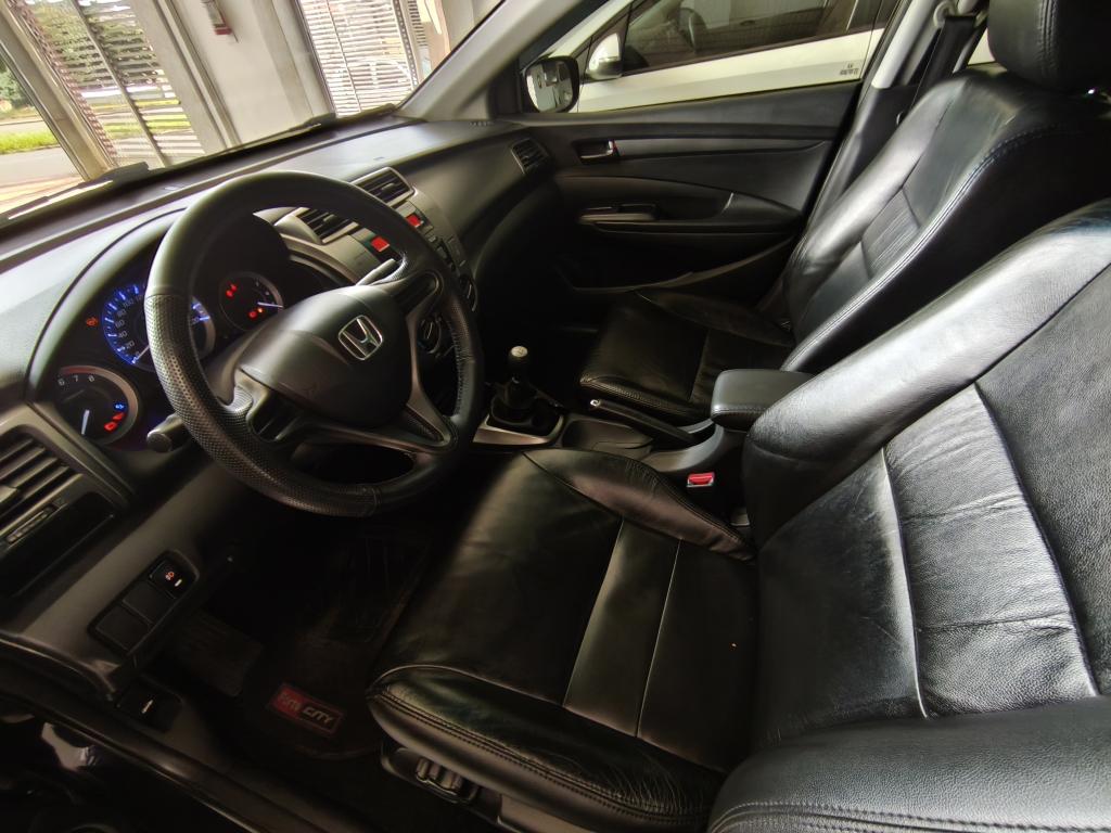 HONDA City Sedan - Foto