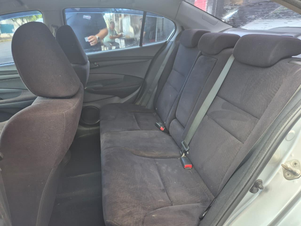 HONDA City Sedan - Foto