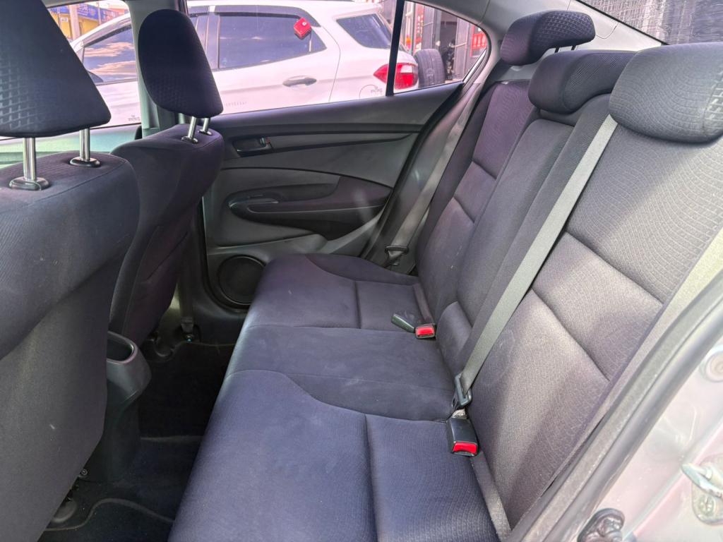 HONDA City Sedan - Foto