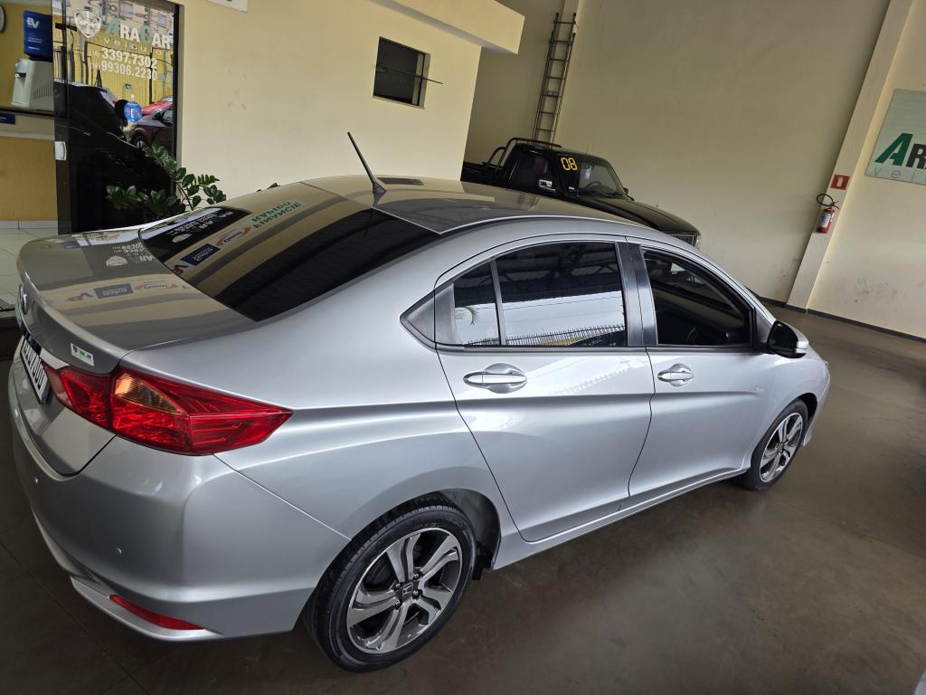 HONDA City Sedan - Foto