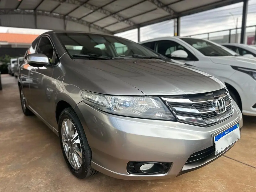 HONDA City Sedan - Foto