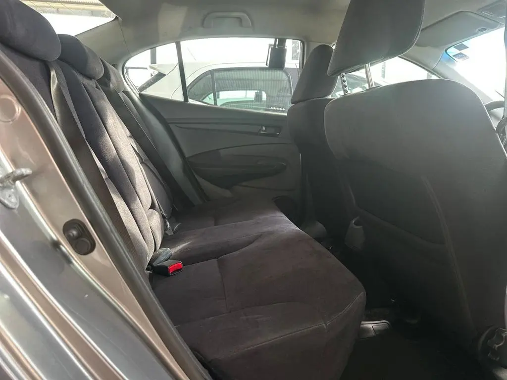 HONDA City Sedan - Foto