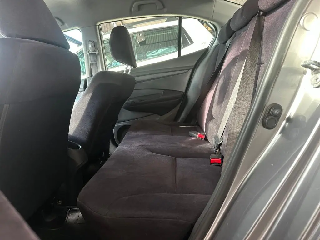 HONDA City Sedan - Foto