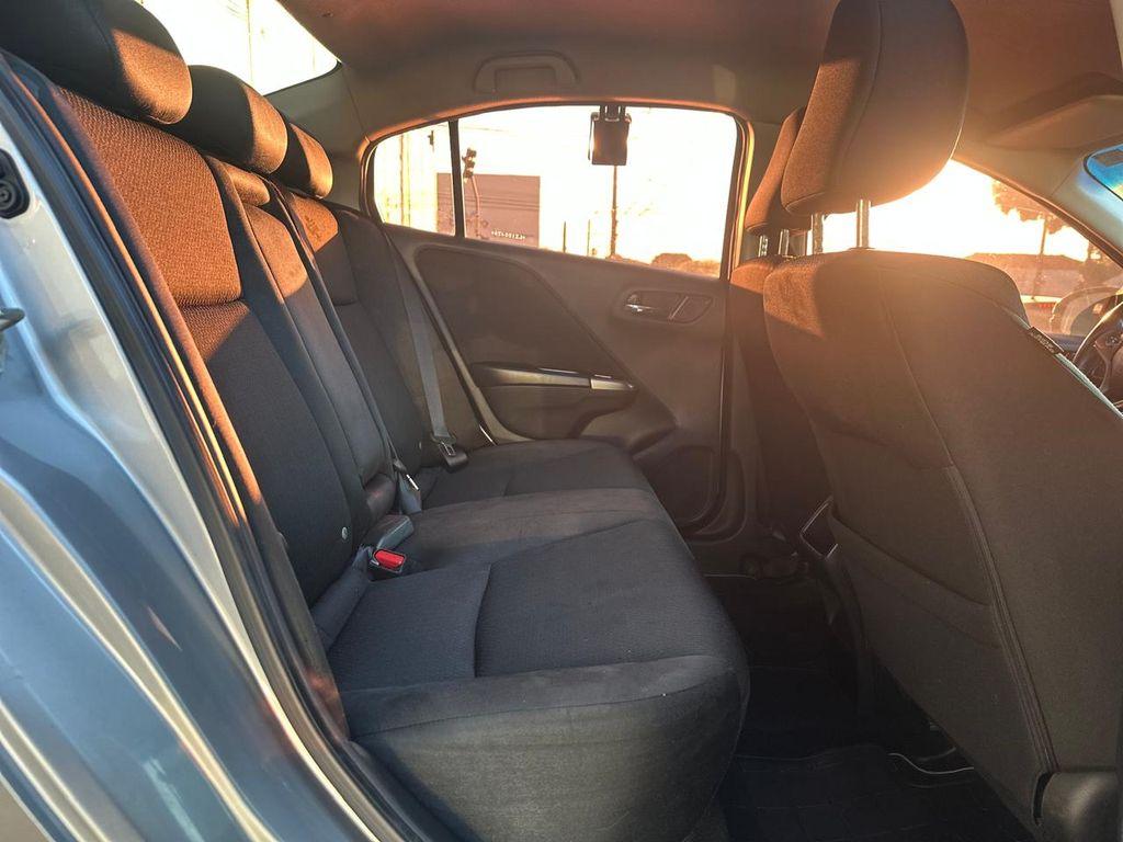 HONDA City Sedan - Foto