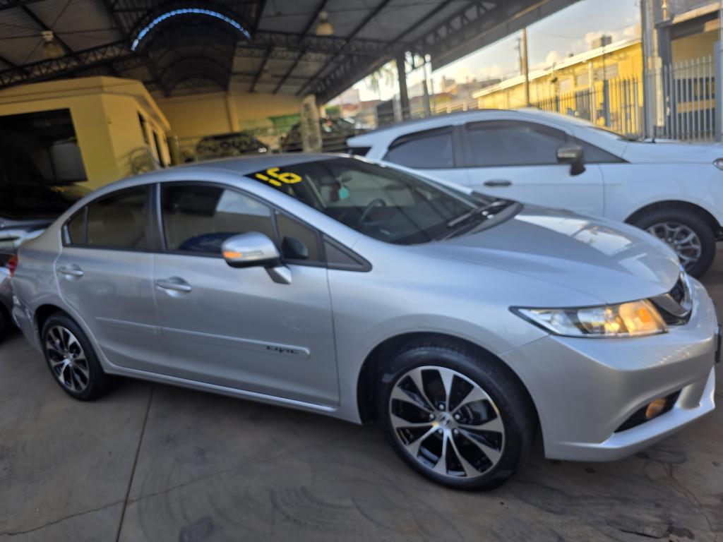 HONDA Civic - Foto