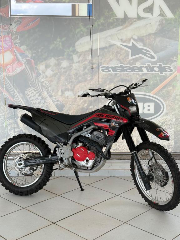 HONDA CRF 250 - Foto