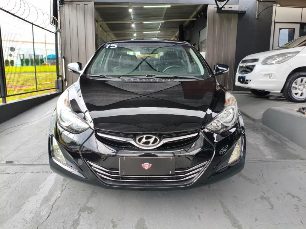 HYUNDAI Elantra - Foto