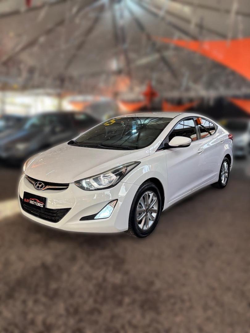 HYUNDAI Elantra - Foto