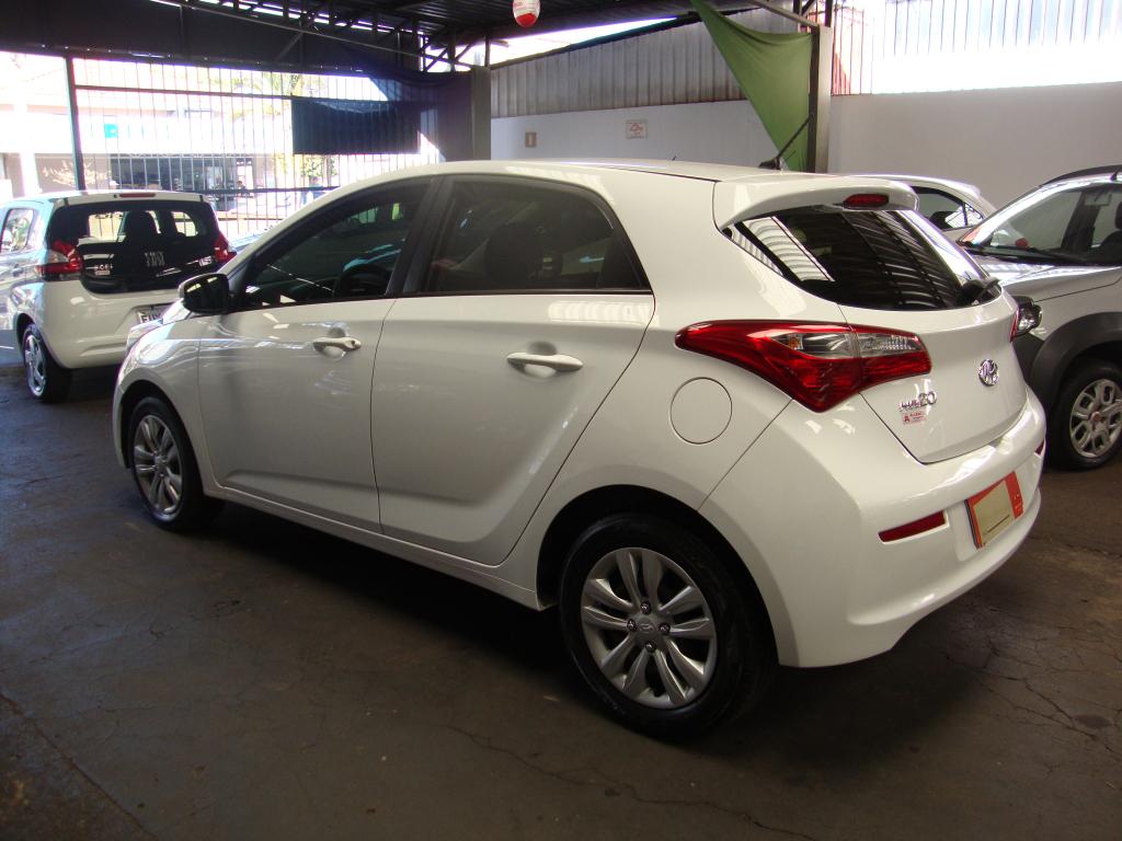 HYUNDAI HB 20 Hatch - Foto