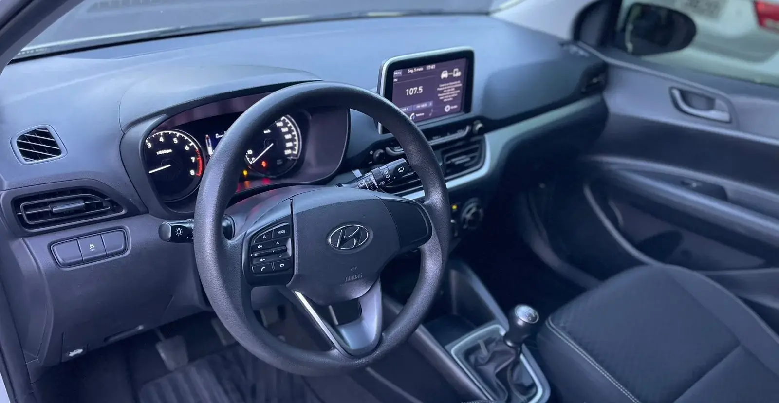 HYUNDAI HB 20 Hatch - Foto