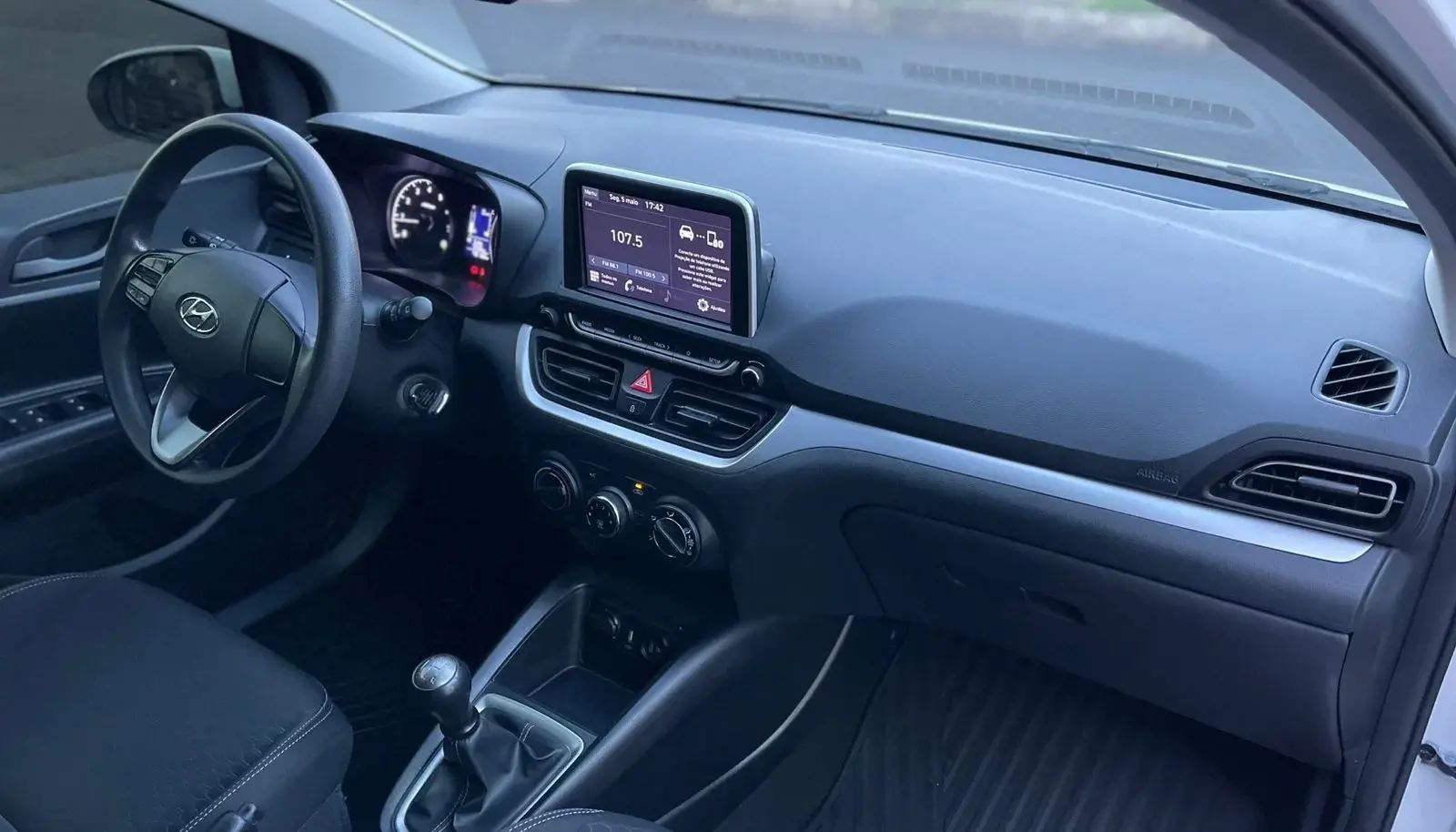 HYUNDAI HB 20 Hatch - Foto