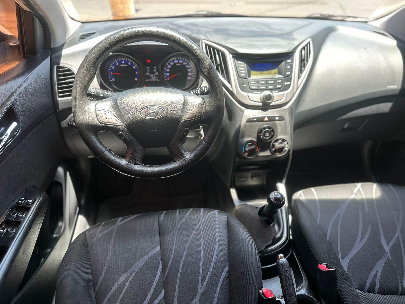 HYUNDAI HB 20 Hatch - Foto