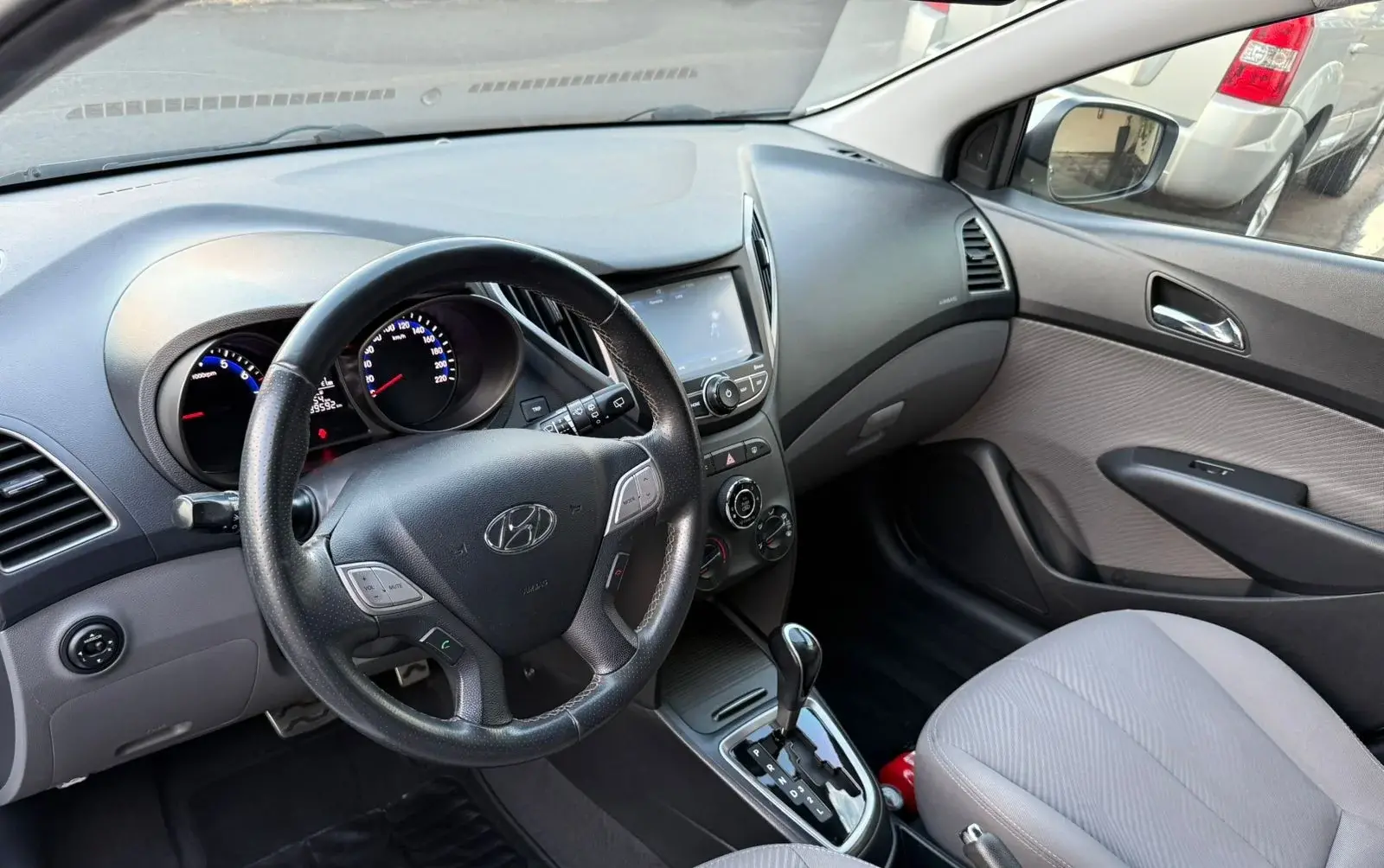 HYUNDAI HB 20 Hatch X - Foto