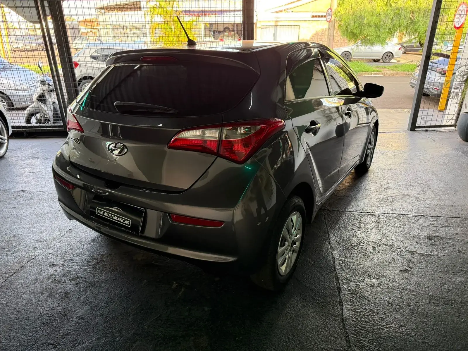 HYUNDAI HB 20 Hatch - Foto