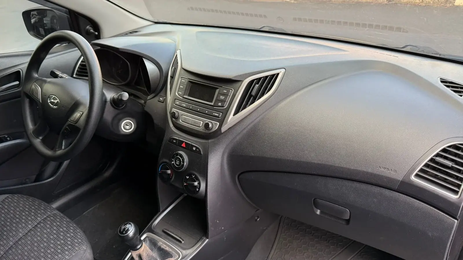 HYUNDAI HB 20 Hatch - Foto