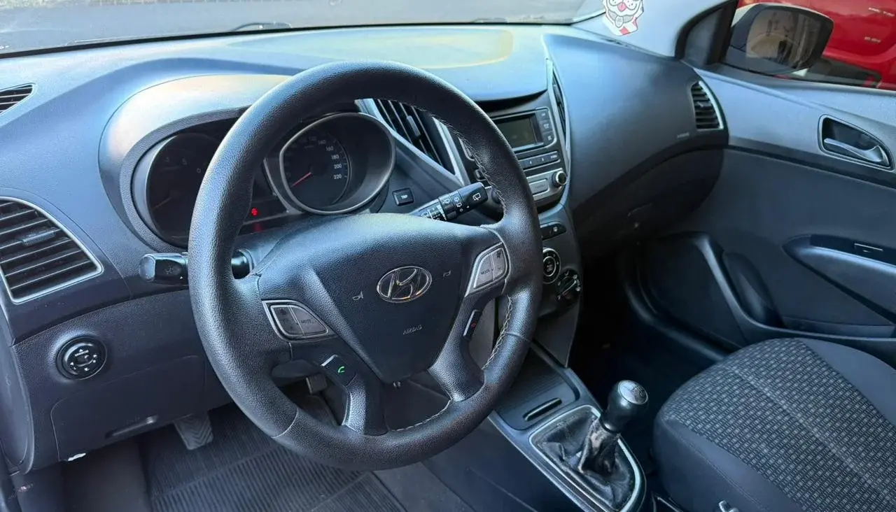 HYUNDAI HB 20 Hatch - Foto