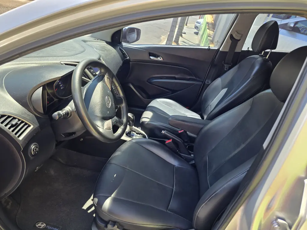 HYUNDAI HB 20 Hatch X - Foto