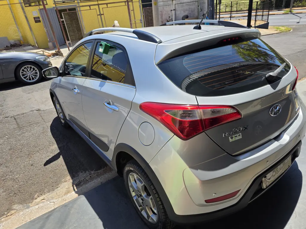 HYUNDAI HB 20 Hatch X - Foto